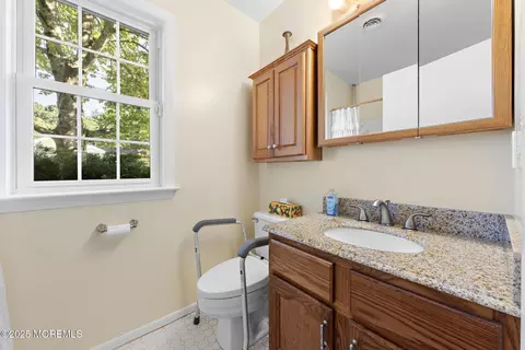 Bath - 40 Canterbury Dr, Forked River, NJ 08731 photo 1 of 4