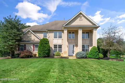 2 Muirwood Ct, Jackson, NJ 08527