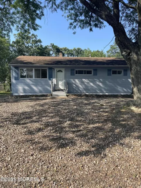 67 Burnt Tavern Rd, Brick, NJ 08724