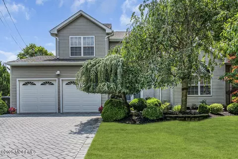 32 Tilton Rd, Brick, NJ 08723