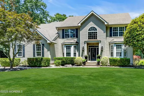 45 Erin Dr, Jackson, NJ 08527