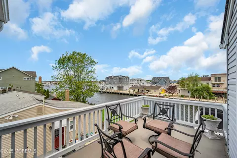 Exterior - 1007 Aloha Dr, Forked River, NJ 08731 photo 6 of 6