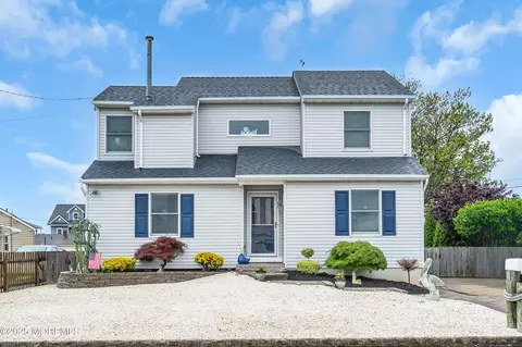 Exterior - 1007 Aloha Dr, Forked River, NJ 08731 photo 3 of 6