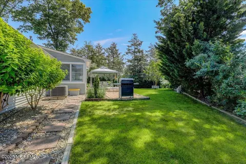 Exterior - 48 Crest Dr, Brick, NJ 08724 photo 8 of 13