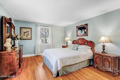Bedroom - 48 Crest Dr, Brick, NJ 08724 photo 5 of 6