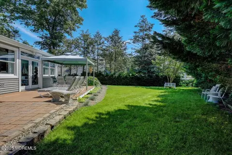 Exterior - 48 Crest Dr, Brick, NJ 08724 photo 11 of 13