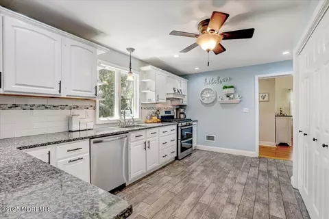 Kitchen - 48 Crest Dr, Brick, NJ 08724 photo 1 of 2