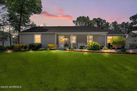 48 Crest Dr, Brick, NJ 08724
