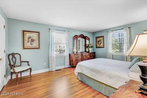 Bedroom - 48 Crest Dr, Brick, NJ 08724 photo 6 of 6
