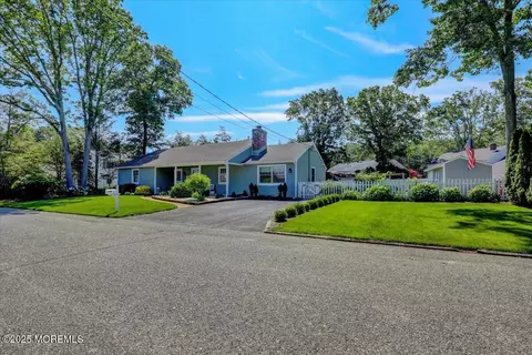 Exterior - 48 Crest Dr, Brick, NJ 08724 photo 2 of 13
