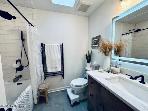 Bath - 412 Steuben Ave, Forked River, NJ 08731 photo 1 of 6