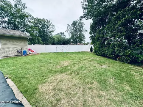 Exterior - 412 Steuben Ave, Forked River, NJ 08731 photo 10 of 10