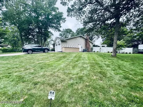 Exterior - 412 Steuben Ave, Forked River, NJ 08731 photo 1 of 10