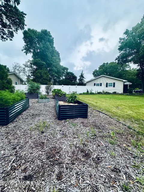 Exterior - 412 Steuben Ave, Forked River, NJ 08731 photo 6 of 10