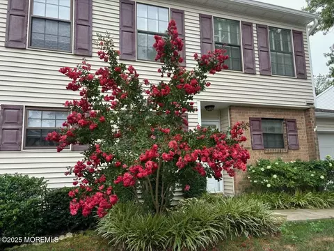 35 Apple Dr, Spring Lake Heights, NJ 07762