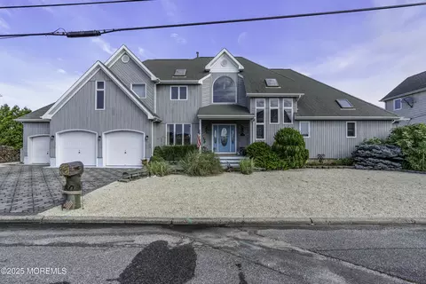 1030 Montauk Dr, Forked River, NJ 08731