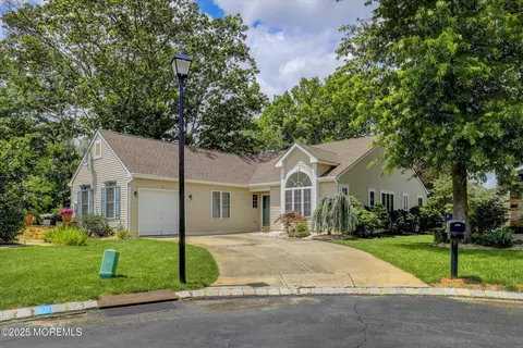 6 Thatcher Ct, Jackson, NJ 08527 photo 3