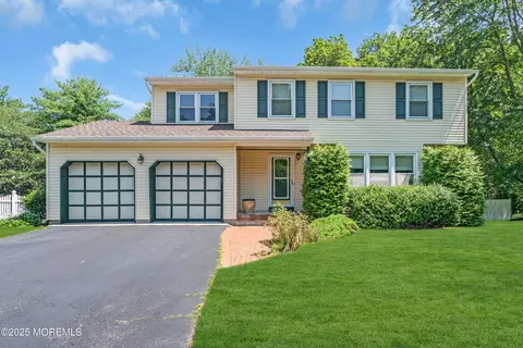 1 Denise Ct, Tinton Falls, NJ 07753