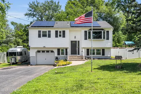 180 Grand Ave, Atlantic Highlands, NJ 07716