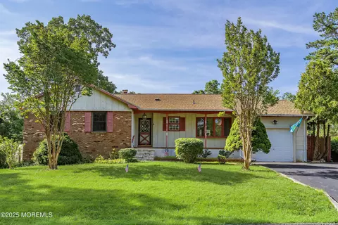 2238 Emerald Park Dr, Forked River, NJ 08731