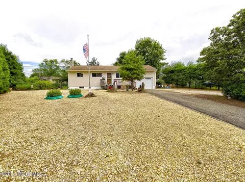 162 Attison Ave, Toms River, NJ 08757