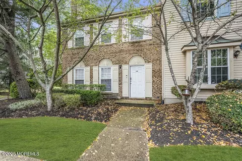 239 Zachary Ct, Lakewood, NJ 08701
