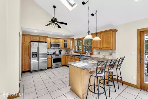 Kitchen - 40 Centerville Rd, Holmdel, NJ 07733 photo 1 of 5