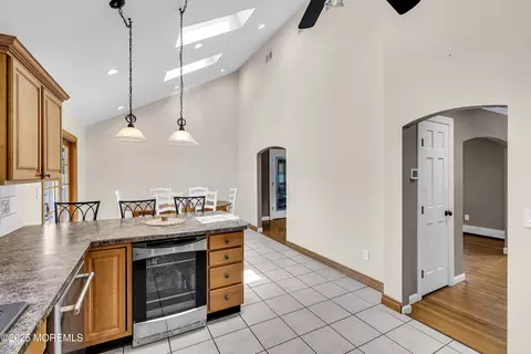 Kitchen - 40 Centerville Rd, Holmdel, NJ 07733 photo 4 of 5