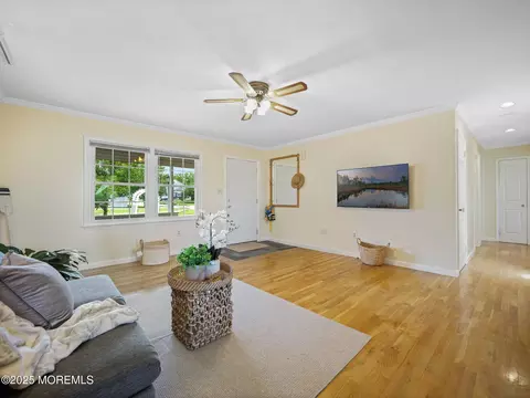 Living - 962 Columbus Dr, Brick, NJ 08724 photo 1 of 3