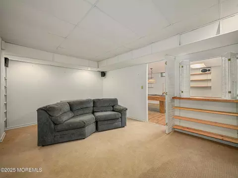 Living - 962 Columbus Dr, Brick, NJ 08724 photo 3 of 3