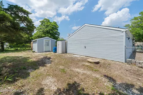 Exterior - 1417 Beach Blvd, Forked River, NJ 08731 photo 7 of 7
