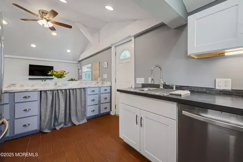 Kitchen - 1417 Beach Blvd, Forked River, NJ 08731 photo 3 of 3