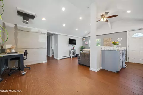 Entry Way - 1417 Beach Blvd, Forked River, NJ 08731 photo 3 of 3