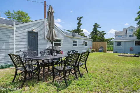 Exterior - 1417 Beach Blvd, Forked River, NJ 08731 photo 4 of 7