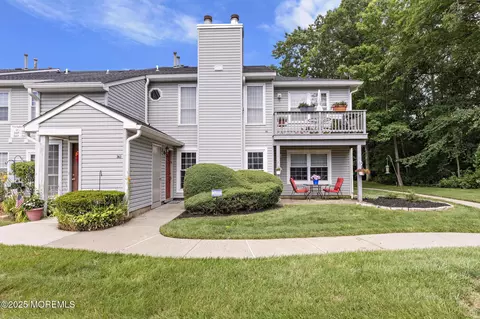 363 Yorkshire Pl, Morganville, NJ 07751