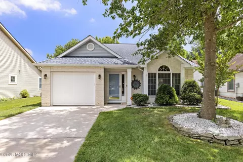 1887 Crimson Ct, Toms River, NJ 08755
