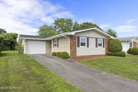 117 Clay Cir, Brick, NJ 08724