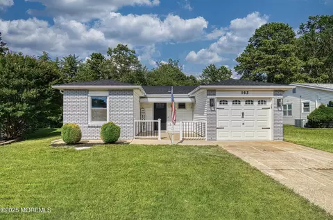 163 Courtshire Dr, Brick, NJ 08723
