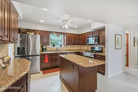 58 Old Bridge Dr, Howell, NJ 07731
