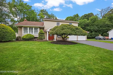 3 Sudbury Rd, Morganville, NJ 07751