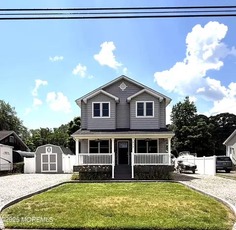 532 E Arverne Ave, Ocean Gate, NJ 08740