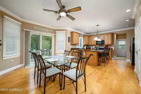 Dining - 235 Leesville Rd, Jackson, NJ 08527 photo 2 of 4