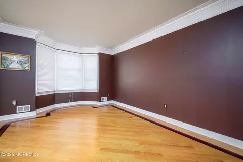 Living - 235 Leesville Rd, Jackson, NJ 08527 photo 1 of 3