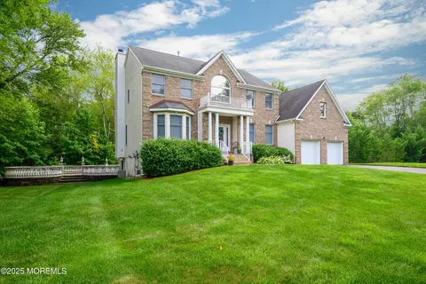 235 Leesville Rd, Jackson, NJ 08527
