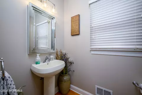 Bath - 235 Leesville Rd, Jackson, NJ 08527 photo 1 of 6