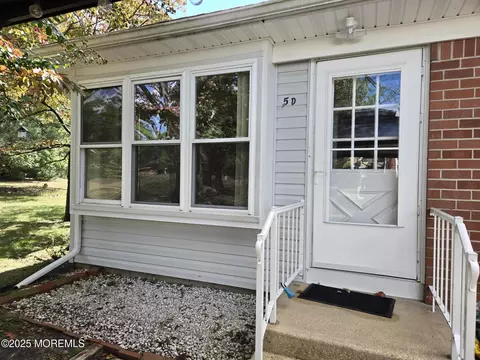 5 Potomac Ln #D, Whiting, NJ 08759
