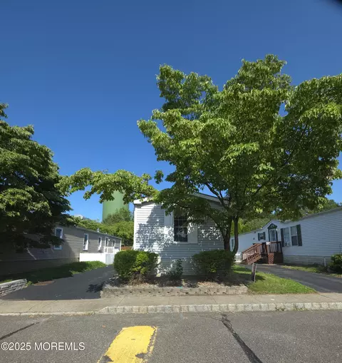 76 Secretariat St #68, Howell, NJ 07731