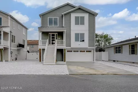 115 Cedar Berry Ln, Toms River, NJ 08753