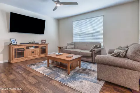 51 Galley Way, Little Egg Harbor, NJ 08087