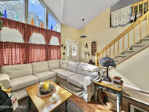 9 Sami Dr, Howell, NJ 07731 photo 3
